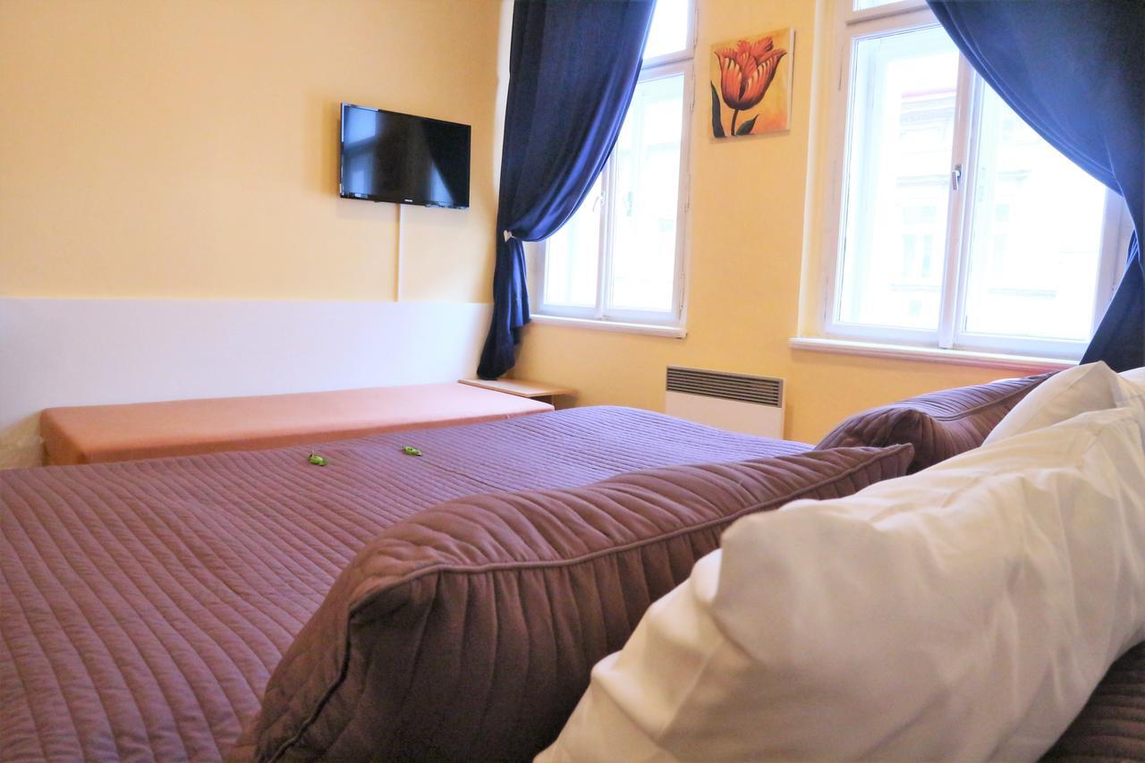 City Lounge Crown Hotel Πράγα Εξωτερικό φωτογραφία