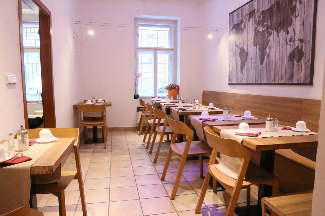 City Lounge Crown Hotel Πράγα Εξωτερικό φωτογραφία