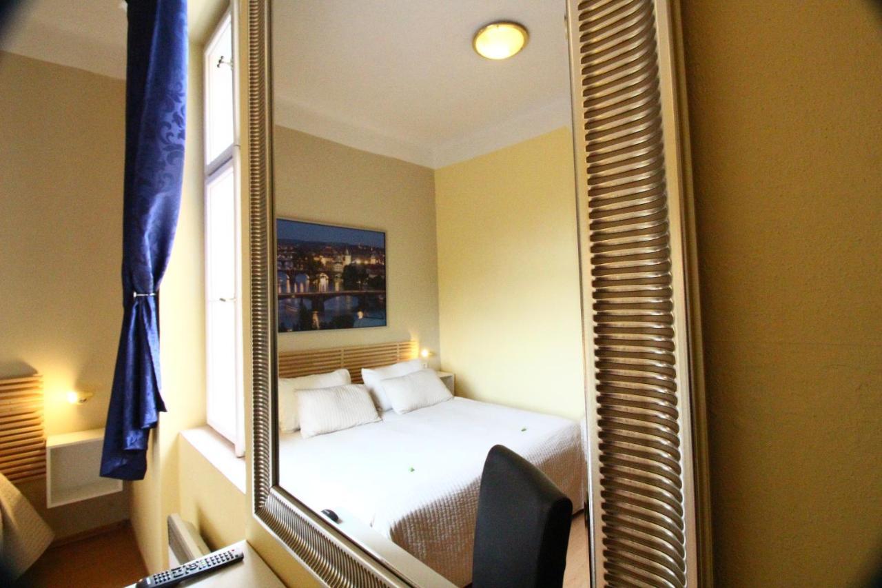 City Lounge Crown Hotel Πράγα Εξωτερικό φωτογραφία
